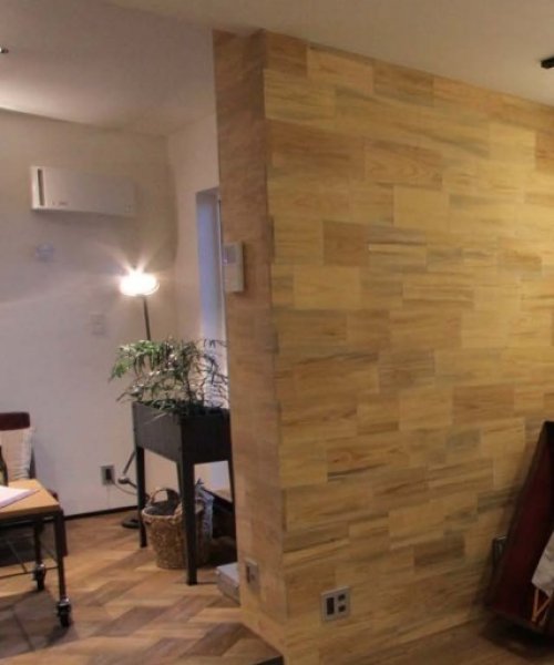 画像9: 2025-4-K8▼値下げしました▼【スポット激安大処分・A-品】 国産 無垢 ウッドパネル 赤松 レッドパイン 無垢 激安  KU栗皮 ウォールブロックパネル(1820×15×幅152mm 1束=6枚入=1.65m2=約半坪）・会 (9)