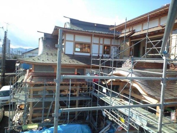 画像4: 500142 ▼最終値下げ▼【激安最終赤字大処分】銘木 山武杉他 柱材 芯去他 柾目柱他 角材 完全乾燥材（長さ4-5m位までいろいろ 240角や180角などいろいろ） (4)