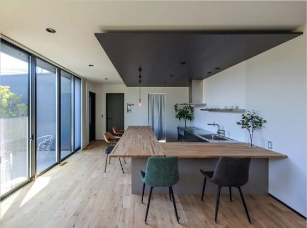 画像9: K-2024-100900-346※残少※▼値下げ7,689円→6,930円▼ナラ 楢 オーク  ウレタン塗装クリア  無垢フローリング 床材（長さ1.8m×厚み1.5cm×幅12.4/働き約11.8cm位 1束＝7枚入＝1.487m2） (9)