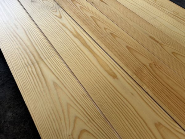 画像7: 2025-4-K30-152★緊急値下げ3990円→3410円★【訳ありAB品・激安大処分】幅広152 国産赤松 レッドパイン 無垢床材リボスオイルクリア塗装フローリング材 （長さ1.82m×厚み1.5cm×幅15.2cm 1束=6枚入=約半坪=1.65m2）・会 (7)