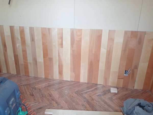 画像5: 2025-4-K90-91【訳ありAB品・梱包まとめ売り大処分】カバ・ナラ・パイン他 樹種/色混合リボスオイル塗装済 フローリング床材（長さ1.82m×厚み1.5cm×幅9cm ほか）・会 (5)