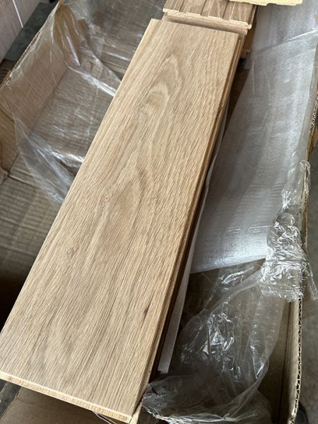 画像2: K2023-530【訳あり・赤字激安在庫大処分品】貴重ソリッドOPC乱尺 厚み18mm 幅広120 ラスティックオーク 無塗装 無垢フローリング　床材（18mm×120mm×乱尺mm 1束＝1.512ｍ2＝半坪弱） (2)