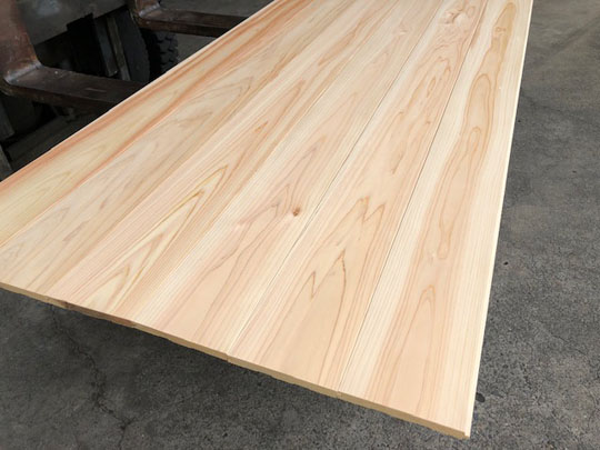 フローリング　檜　無垢板　無塗装板21坪　もうそろそろ無くなります。